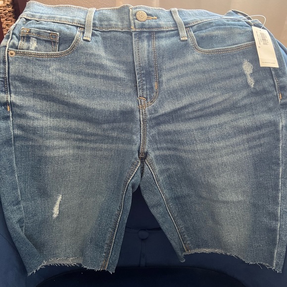 Bermuda Jean Shorts - Picture 2 of 2